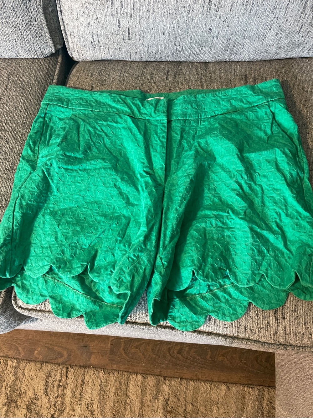 crown & ivy Emerald Scallop-Hem Shorts